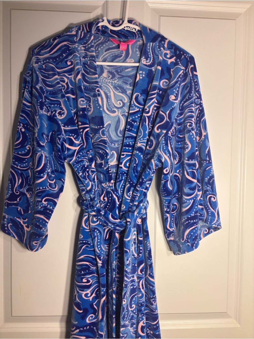 Lilly Pulitzer Blue & Pink Printed Wrap Robe with Swirl Pattern